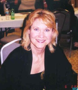 Dee Wallace Stone