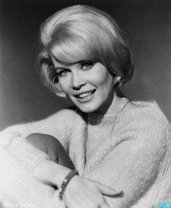 Dorothy Provine