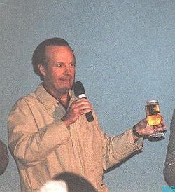 Dwight Schultz