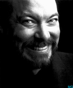 Jonathan Frakes