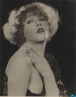 Mae Murray