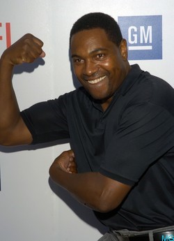 Mykelti Williamson