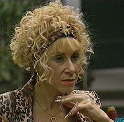 Rhea Perlman