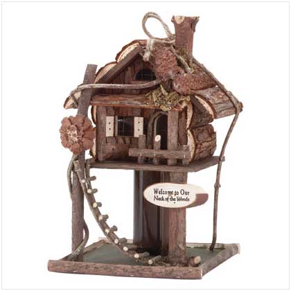 TREEHOUSE BIRDHOUSE
