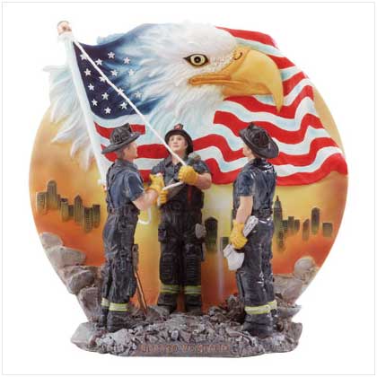 FIREMAN RAISING FLAG PLATE