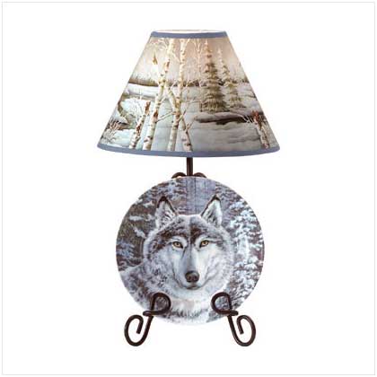 WOLF IN SNOWY FOREST LAMP