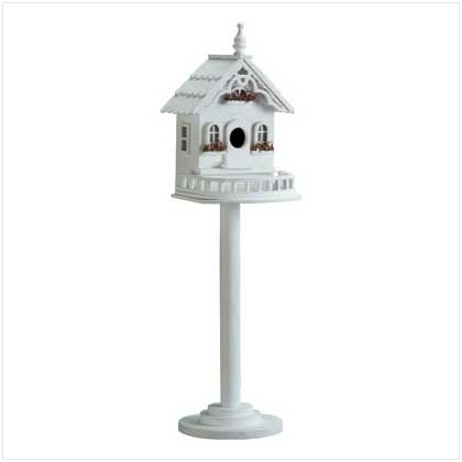 FREESTANDING VICTORIAN BIRDHOU