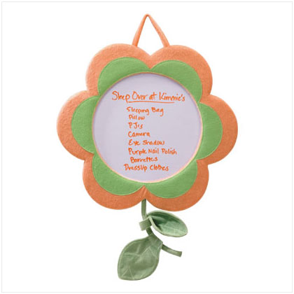 PLUSH FLOWER WALL WRITING BRD
