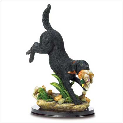 HUNTING DOG FIGURINE