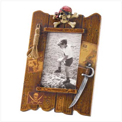 WOOD PIRATE PHOTO FRAME