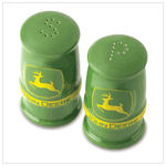 JOHN DEERE S & P SHAKERS SET