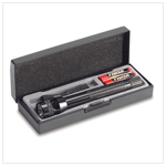 DURABLE COMPACT FLASHLIGHT