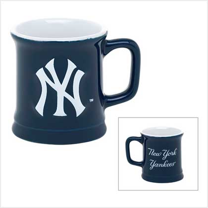 MLB YANKEES MINI-MUG SHOTGLASS