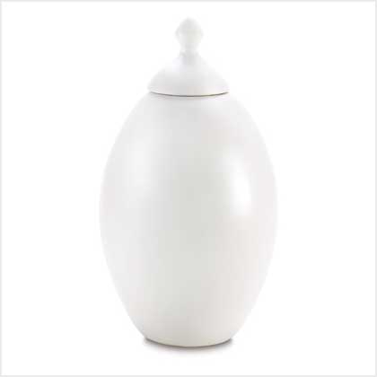 WHITE CERAMIC URN