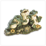 FROGGY FRIENDS STATUE