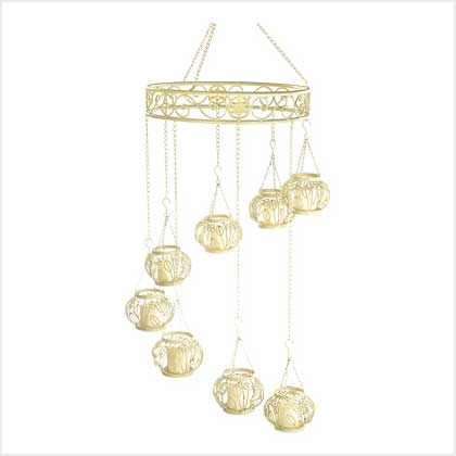 GRAND CANDLE CHANDELIER