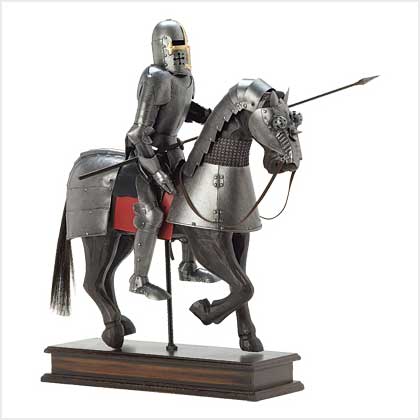 NOBLE KNIGHT STATUE